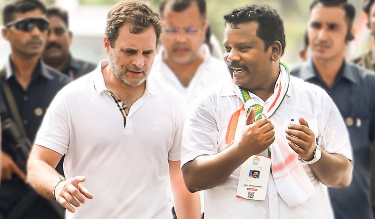 Tamil Nadu Congress President Selvaperunthagai (left) with Congress leader Rahul Gandhi