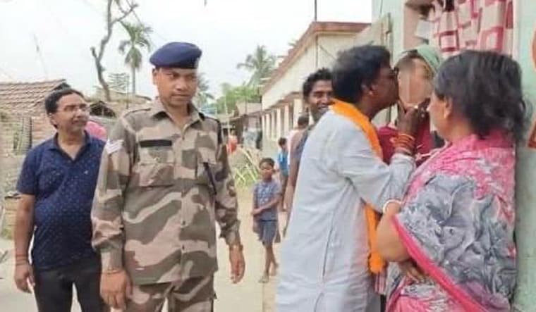 tmc-woman-kissing-pic