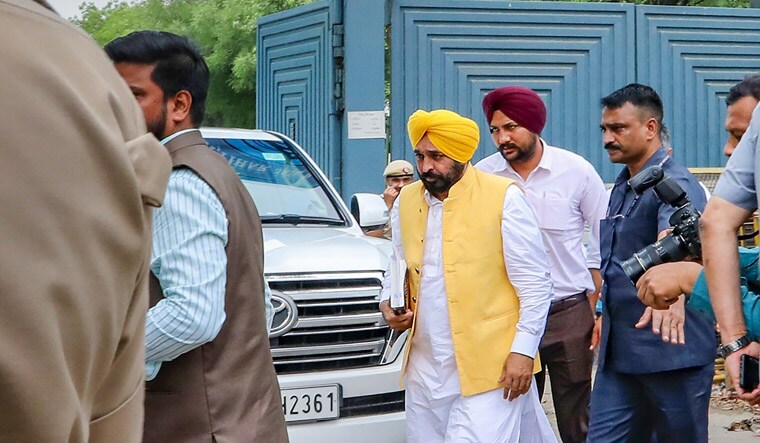 New Delhi: Punjab Chief Minister Bhagwant Mann leaves after meeting jailed Delhi Chief Minister Arvind Kejriwal at Tihar Jail, in New Delhi, Monday, April 15, 2024. (PTI Photo)(PTI04_15_2024_000067B)