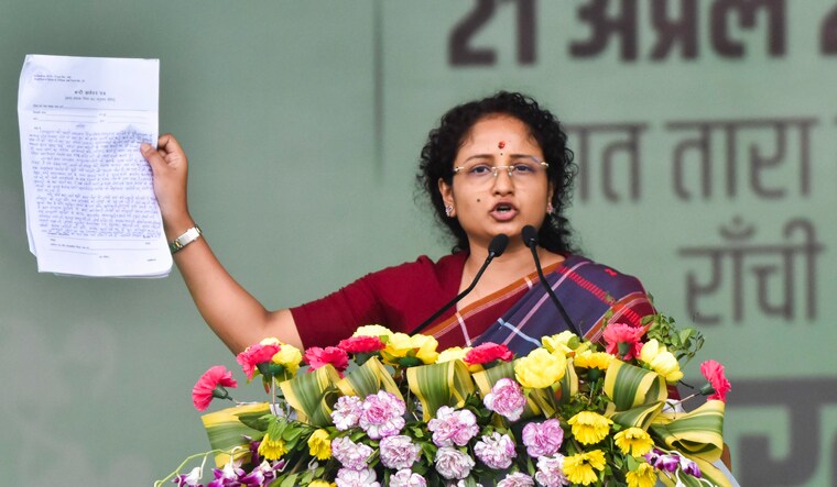 Hemant-soren-wife-kalpana-pti