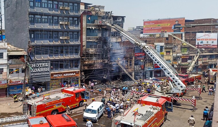 Patna-hotel-fire-pti