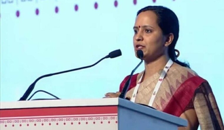 Sujata-pandian-x