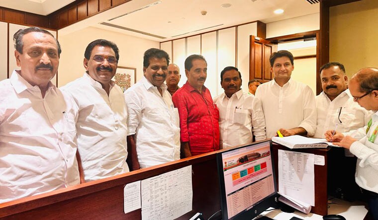 Congress MP K. Suresh filing his nomination 