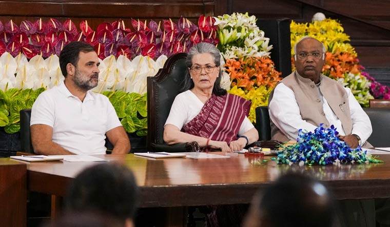 सोनिया कांग्रेस संसदीय दल नेता