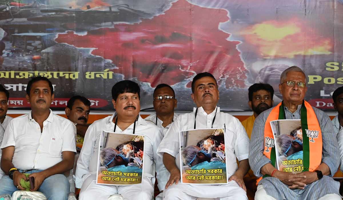 West Bengal BJP leaders stage a sit-in protest in front of Raj Bhavan against post-poll violence incidents in the state | Salil Bera