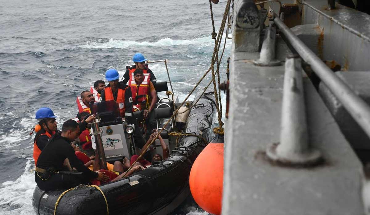 Indian Navy warship INS Teg rescuing the crew of an oil tanker which capsized there on July 15 |  X