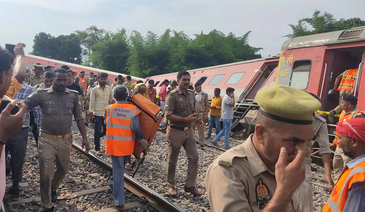 Police and rescuers arrive at the site of a train accident near Gonda in Uttar Pradesh | PTI