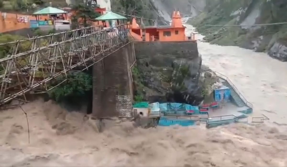 The Alaknanda river is flowing near the danger mark near Joshimath in Vishnu Prayag