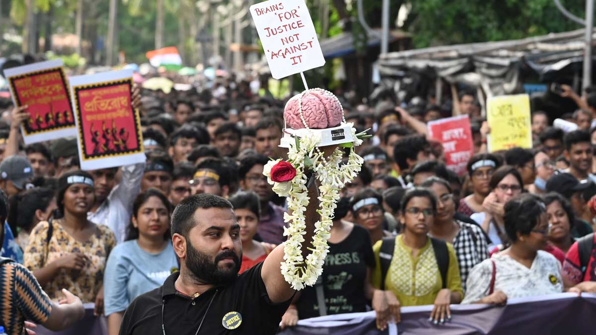 Junior doctors protest in Kolkata demanding justice to the victim of rape-murder at RG Kar hospital | Salil Bera