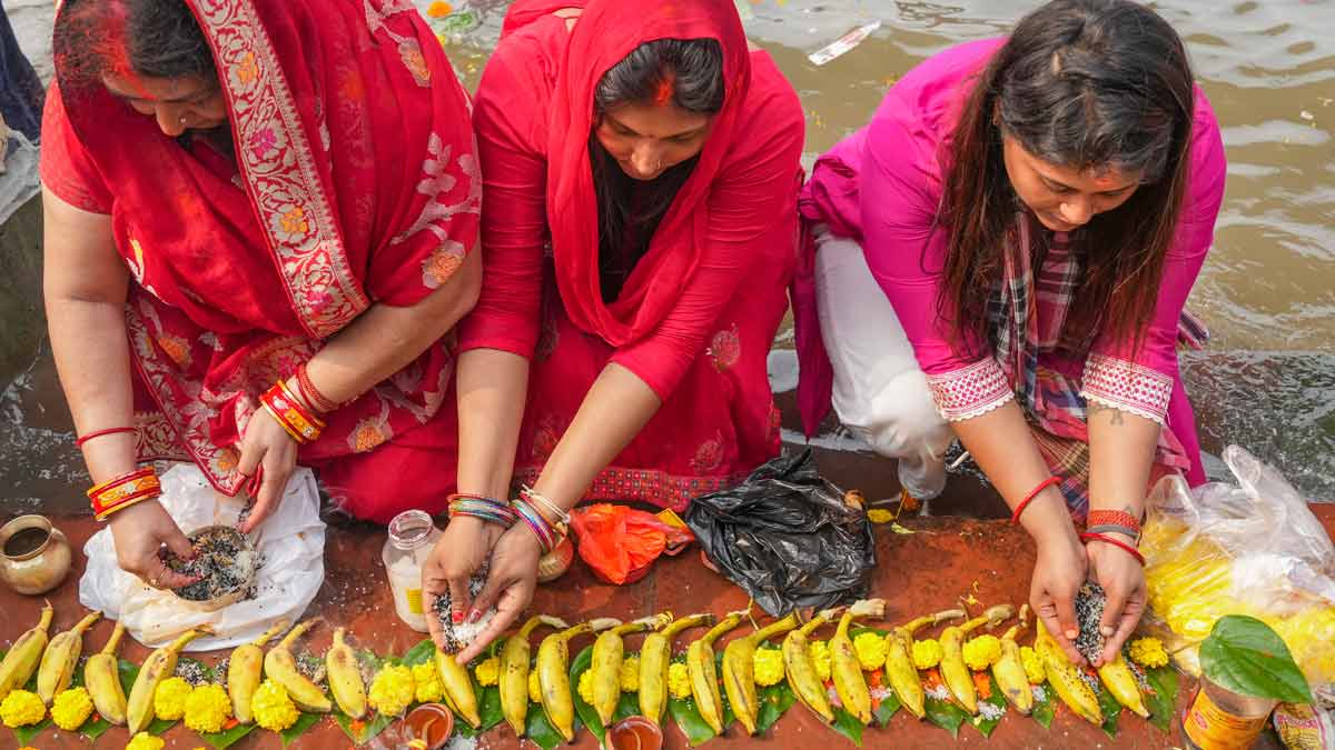 Devotees perform rituals at the Gangasagar Mela on Makar Sankranti, in South 24 Parganas | PTI