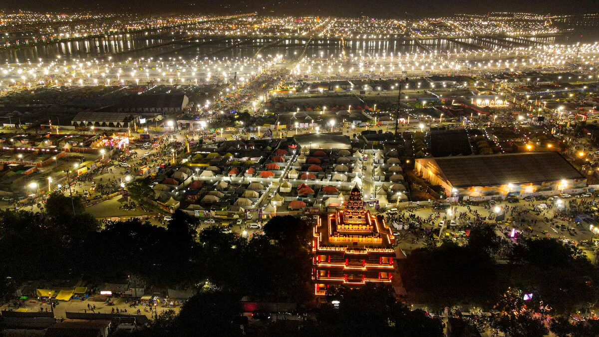 Prayagraj: An aerial view of tents at Sangam area during Mahakumbh 2025, in Prayagraj, Monday, Jan. 20, 2025. (PTI Photo) (PTI01_20_2025_000309B)