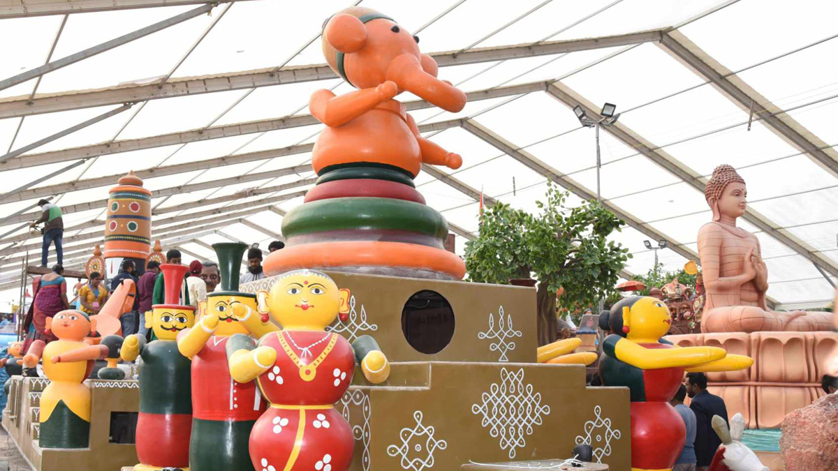 Andhra Pradesh Etikoppaka toys
