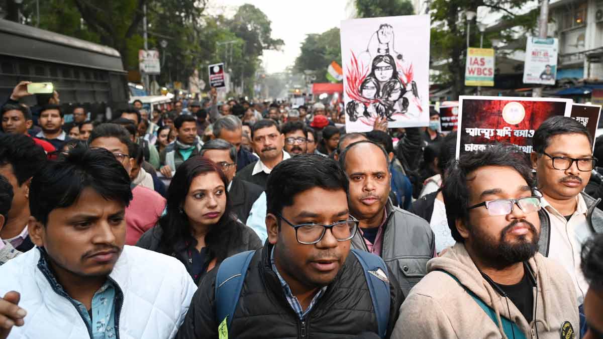 Junior doctors hold a protest march in Kolkata, marking five months since the rape and murder of a trainee doctor at RG Kar Medical College | Salil Bera