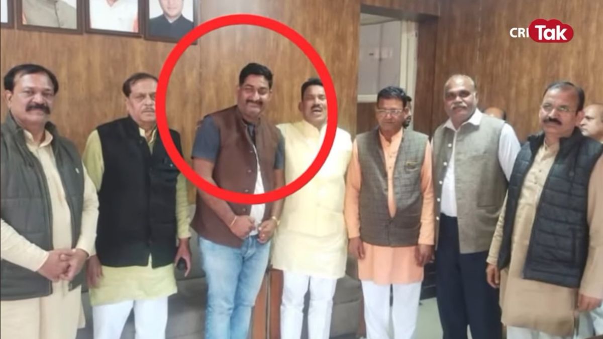 BJP leader Mahendra Nagar (circled) who has been accused of mowing down a farmer in Madhya Pradesh's Guna over a land dispute | X 