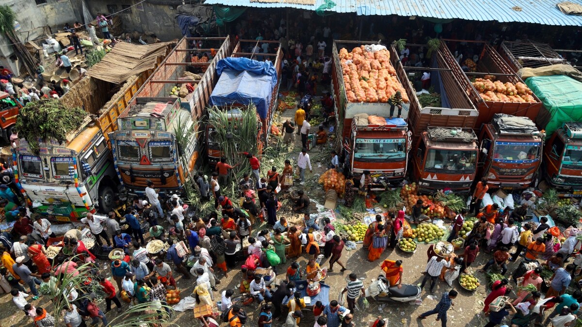 Rush of customers amid the Chhath Puja festivities at Azadpur Mandi in New Delhi | PTI