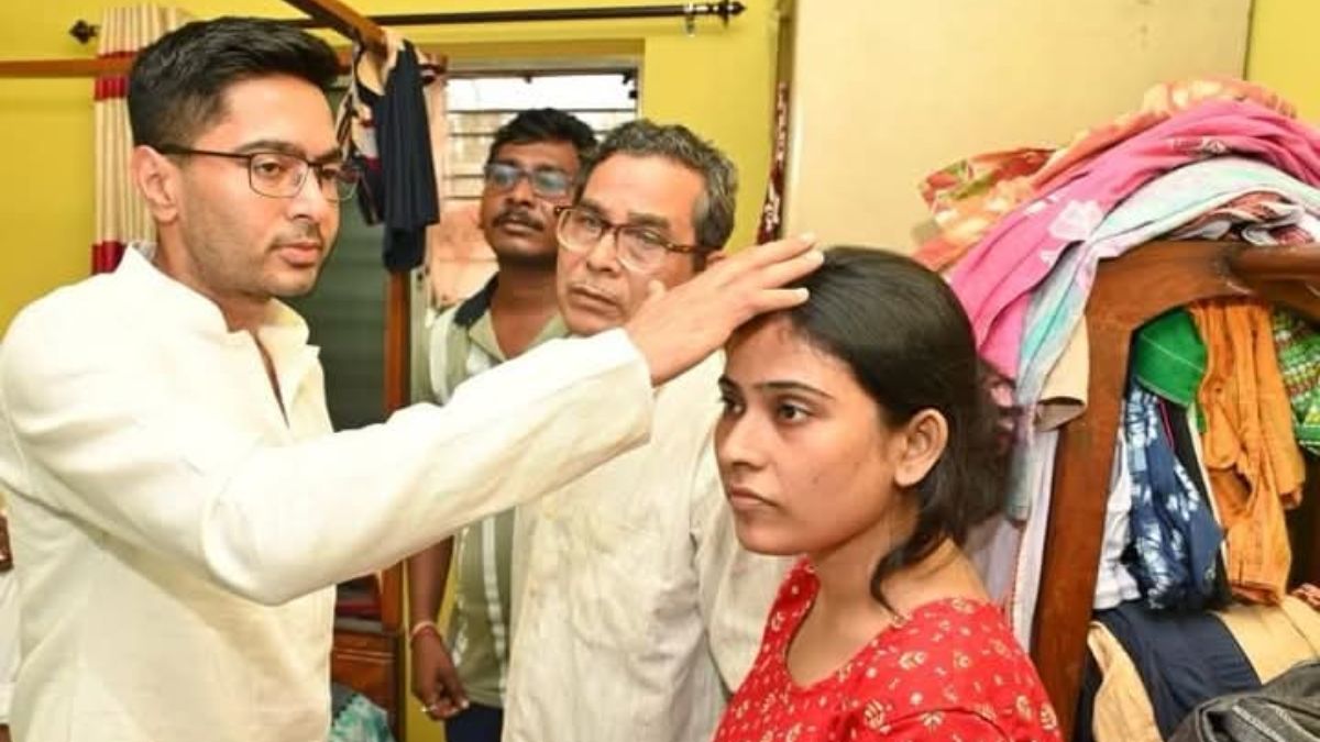 TMC national general secretary Abhishek Banerjee visited Panihati and met the family of Pradeep Kar, who died by suicide fearing NRC | via X