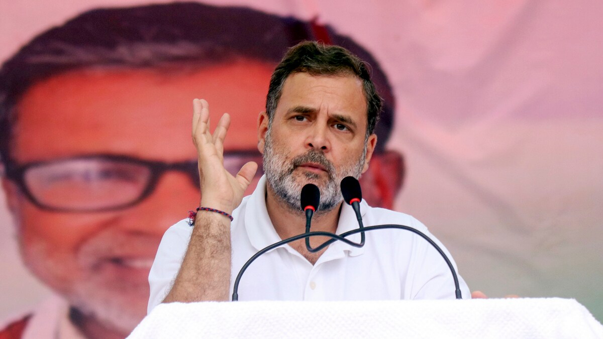 Muzaffarpur: LoP in the Lok Sabha and Congress leader Rahul Gandhi addresses a public meeting ahead of the Bihar Assembly elections, in Muzaffarpur, Bihar, Wednesday, Oct. 29, 2025. (PTI Photo) (PTI10_29_2025_000212B)