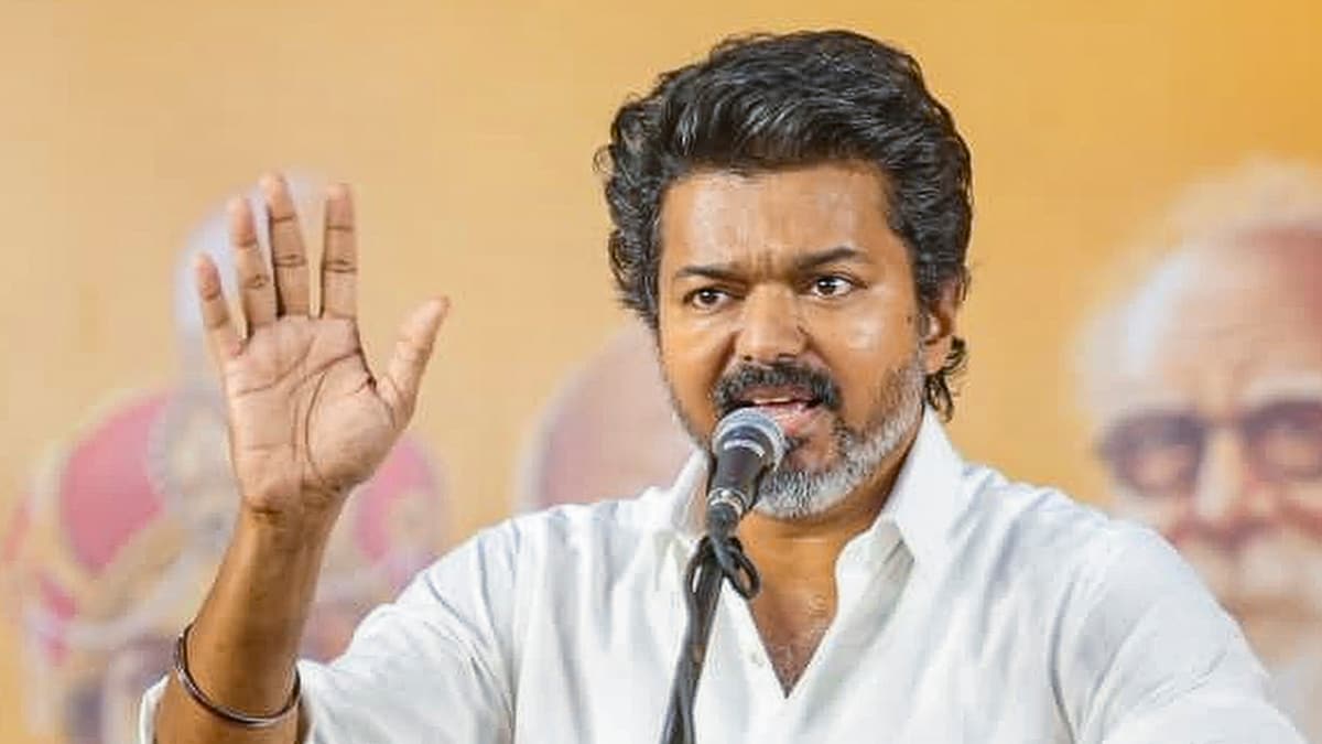 Kanchipuram: TVK leader Vijay addresses a public meeting, in Kanchipuram, Sunday, Nov. 23, 2025. (PTI Photo)(PTI11_23_2025_000128A)