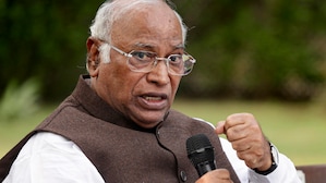 'Bring back ballot papers, dismiss state govts': Congress calls protest against SIR 'second war of independence'