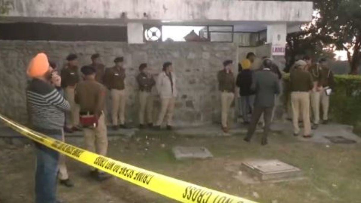 chandigarh-suicide-death-woman-rose-garden - 1
