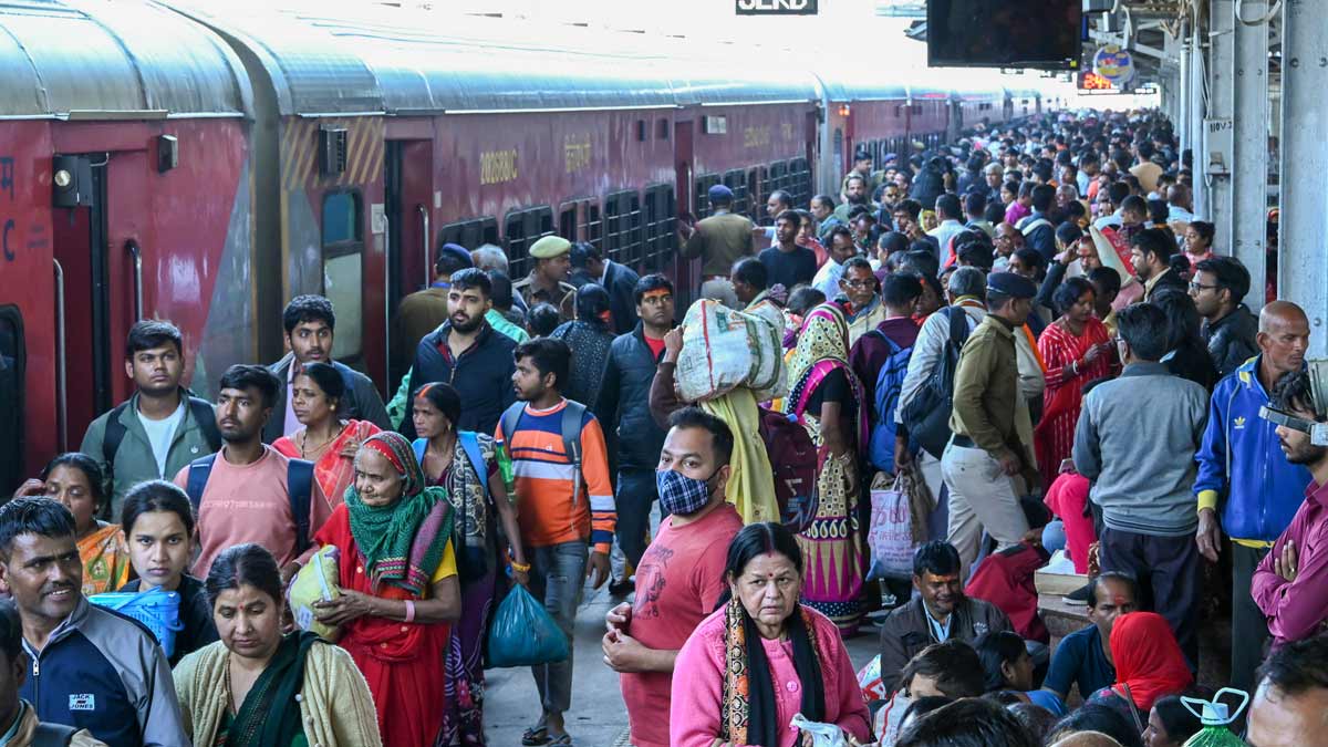 Rush of passengers at the Prayagraj Junction Railway Station | PTI