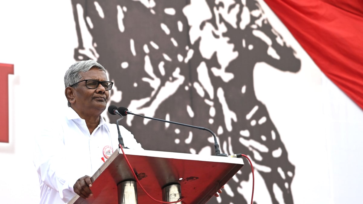 All India general secretary of AIKKMS, Shankar Ghosh, addressing a rally at Shahid Minar maidan in Kolkata | Salil Bera