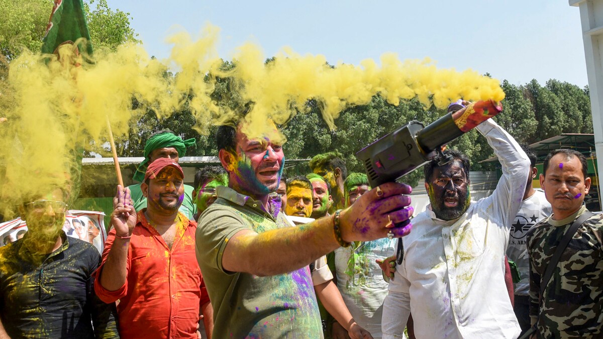 Patna: RJD MLA Tej Pratap Yadav celebrates Holi, in Patna, Saturday, March 15, 2025. (PTI Photo)(PTI03_15_2025_000060A)