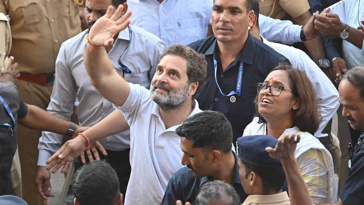 rahul-gandhi-dharavi-amey