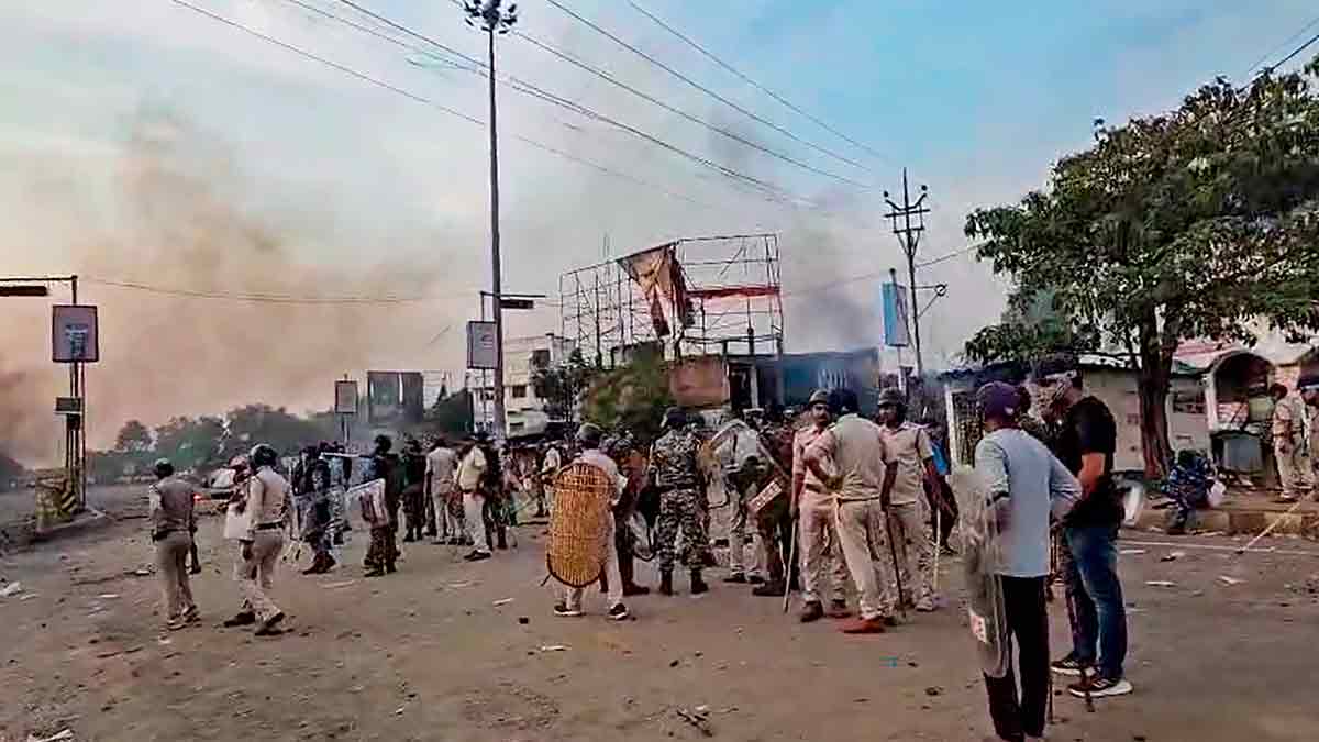 Security personnel stand guard during a protest against Waqf (Amendment) Act, in Murshidabad district | PTI