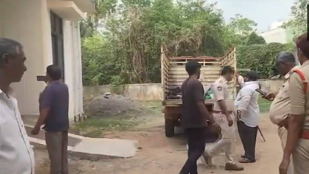 Andhra Pradesh: Eight killed in explosion at firecracker unit - The Week