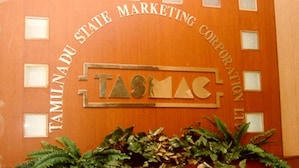 25 pc salary hike, ESI benefits for Tasmac employees. Can TVK government curb corruption? 