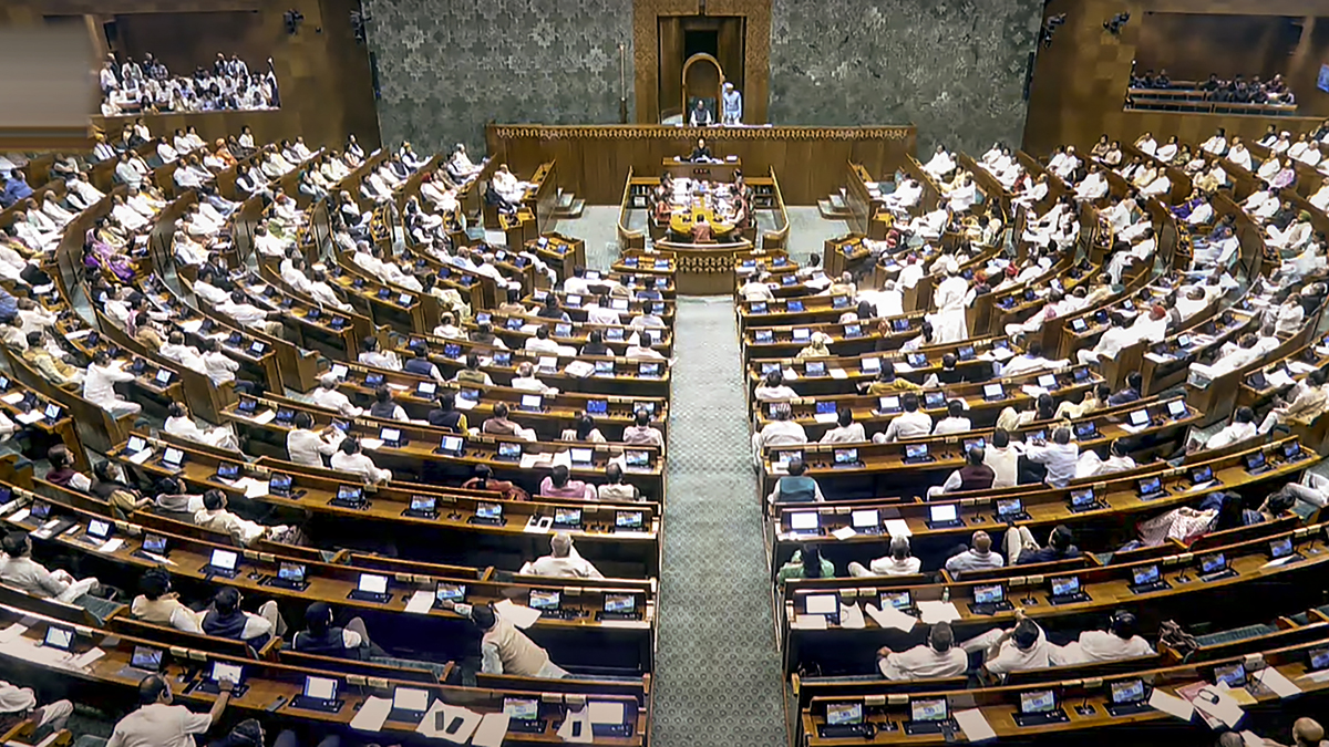 Waqf Amendment Bill 2025: सुप्रीम कोर्ट में चुनौती की तैयारी, कांग्रेस और DMK खटखटाएंगे कोर्ट का दरवाजा