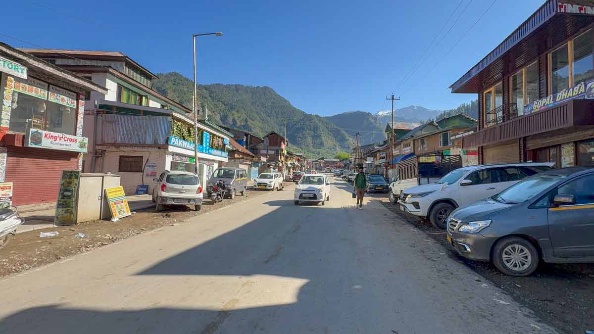 A near deserted Pahalgam town in Anantnag district of Jammu and Kashmir | PTI