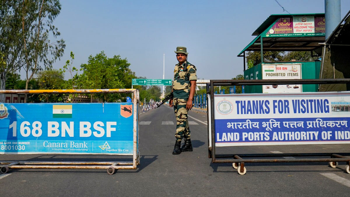 Amritsar: A security personnel stands guard at the Attari-Wagah border, near Amritsar, Saturday, May 3, 2025. The Attari-Wagah border between India and Pakistan has been closed due to heightened security measures following a terror attack in Pahalgam in which 26 people were killed. (PTI Photo/Shiva Sharma)(PTI05_03_2025_000062A)