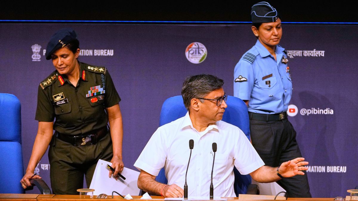 Foreign Secretary Vikram Misri with Indian army officer Colonel Sofiya Qureshi, left, and Indian Air Force officer Wing Commander Vyomika Singh, right, arrive to address a press conference | AP