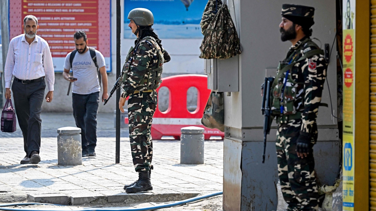 Indian paramilitary personnel