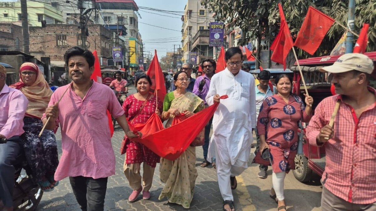 Image of a march organised by CPI(M) West Bengal used for representation | X
