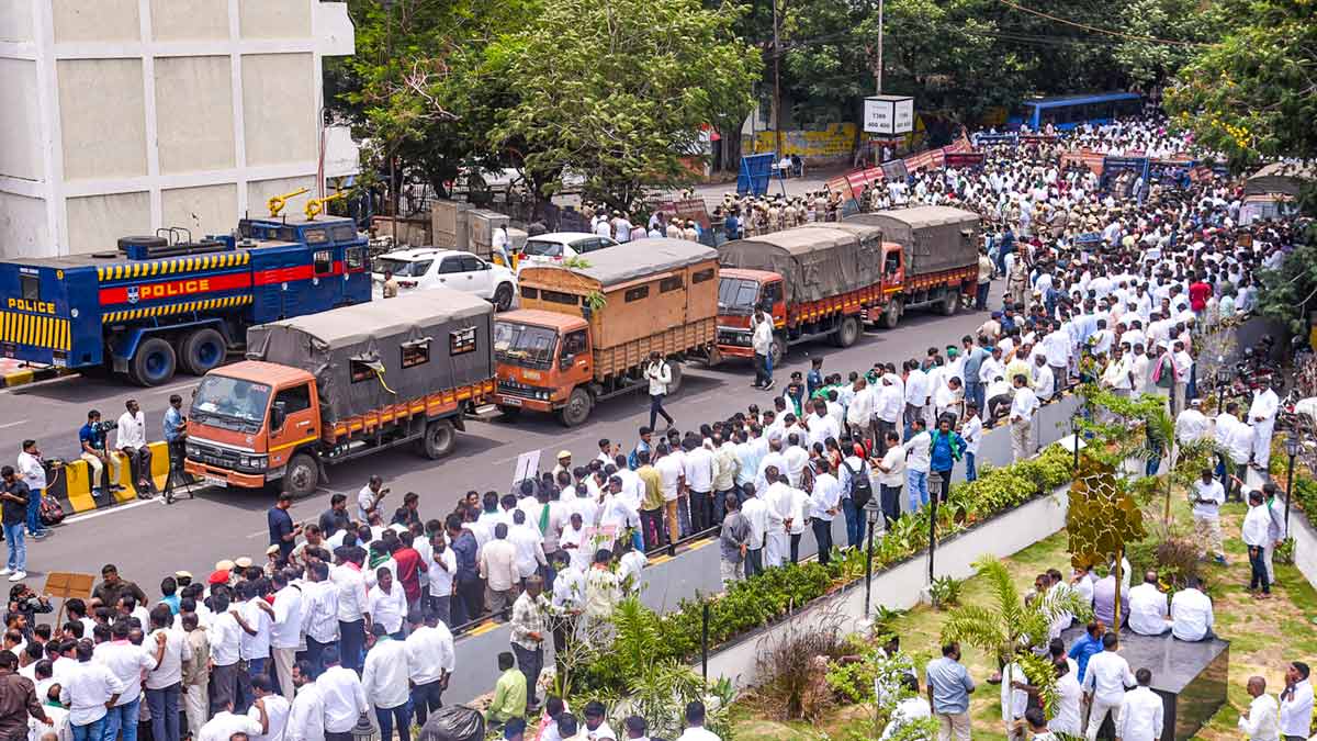 Telangana Police deployed barricades, a Vajra vehicles and police personnel as preventive measures at BRK Bhavan to manage a large gathering of BRS supporters during the appearance of former Chief Minister K. Chandrashekar Rao before the Kaleshwaram Commission, in Hyderabad | PTI