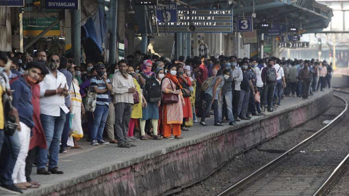 Mumbai local train crowd