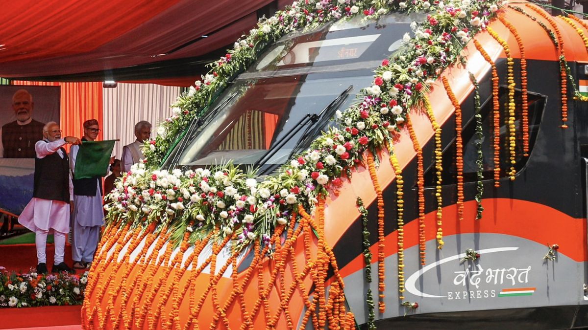 Prime Minister Narendra Modi flags off Vande Bharat Express trains in Jammu and Kashmir | Ashwini Vaishnaw/X
