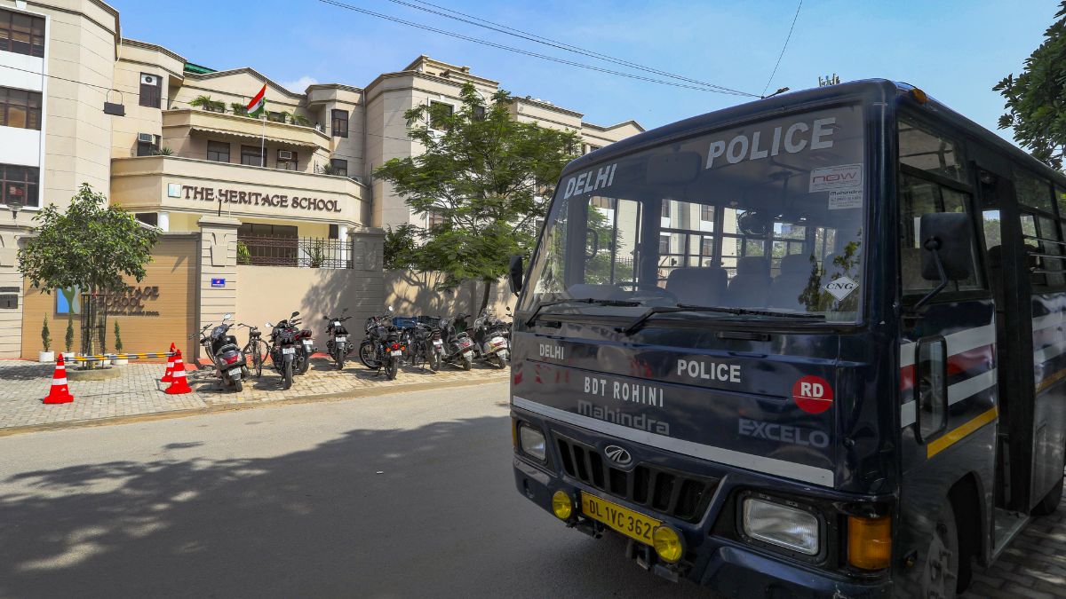 Delhi bomb threat at school - 1