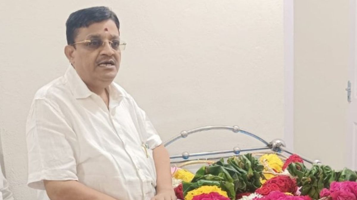 Former AIADMK leader V Maitreyan who joined DMK | X 