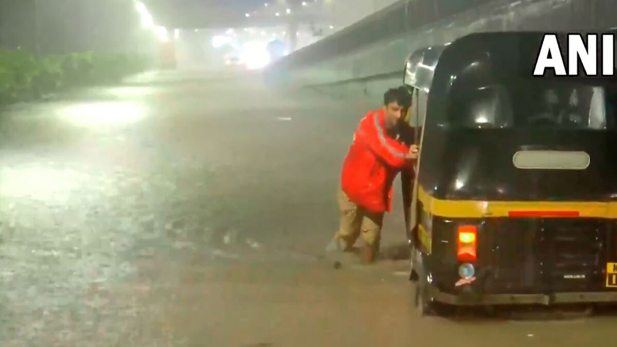 mumbai-rains-ani160825