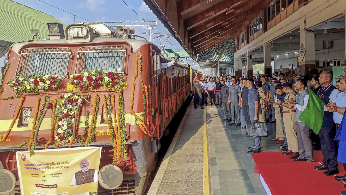 Jammu Kashmir cargo srinagar delhi train - 1