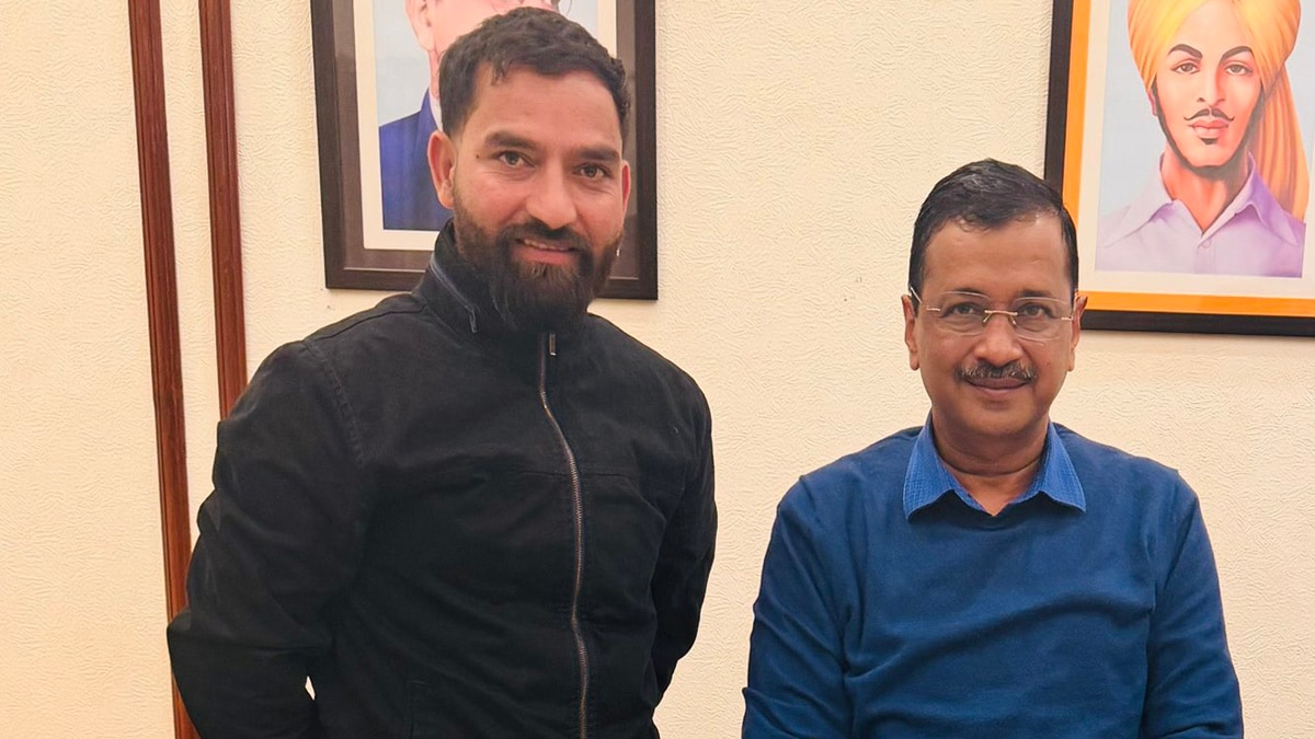 Mehraj-Malik-Kejriwal-jpeg
