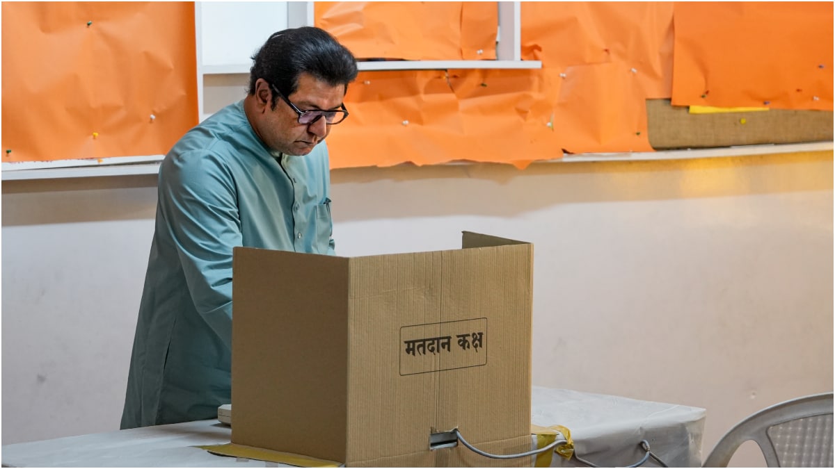 Maharashtra Navnirman Sena (MNS) chief Raj Thackeray casts his vote | PTI