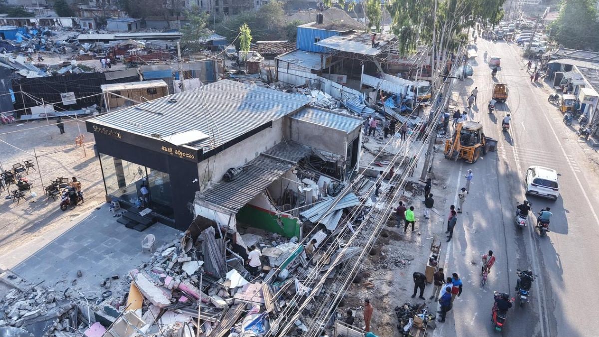 The Hyderabad Disaster Response and Assets Protection Agency (HYDRAA) on Thursday reclaimed nearly 11 acres of encroached government land | X