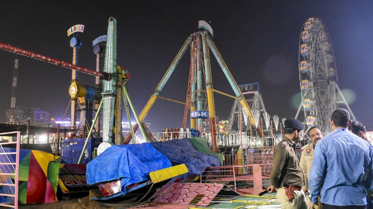 haryanas-surajkund-fair-ride-collapse - 1