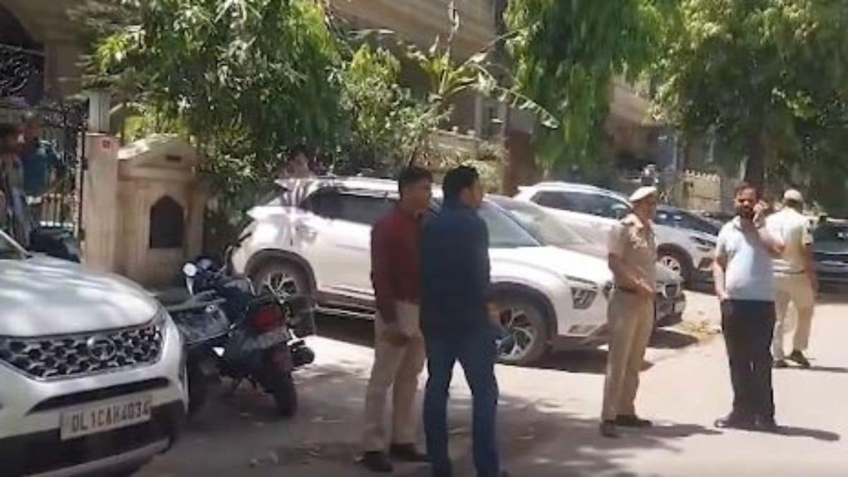 irs-officer-daughter-murder-delhi - 1