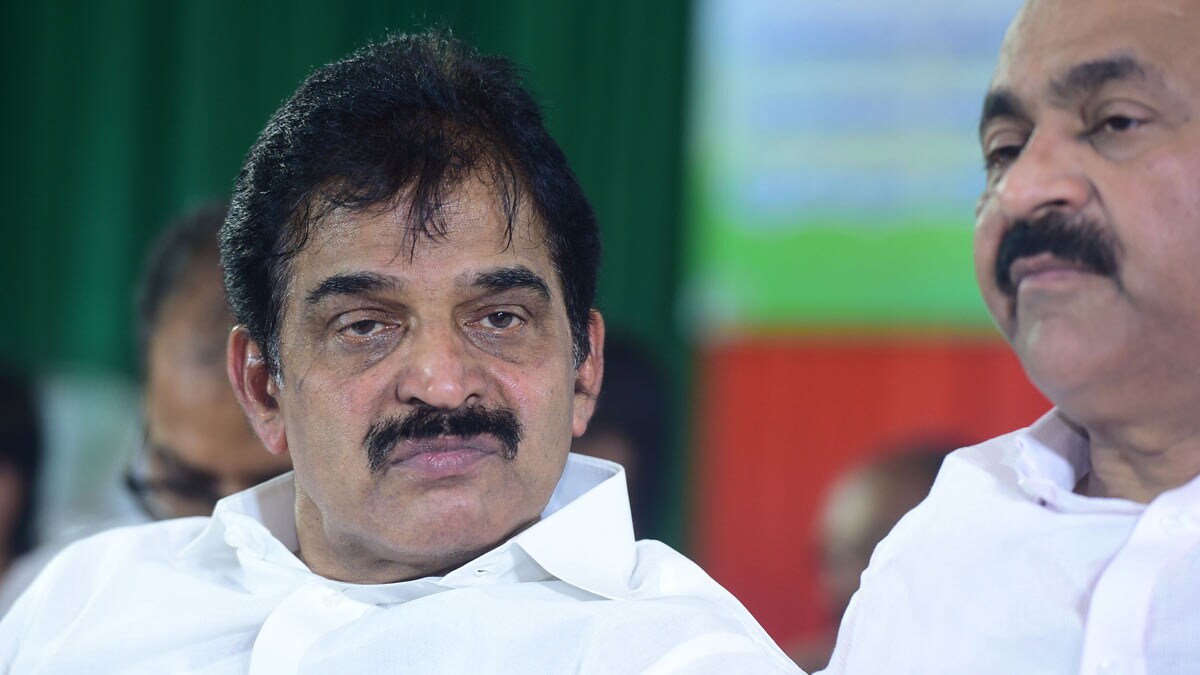 (File) K.C. Venugopal (left) with V.D. Satheesan | Arun Sreedhar